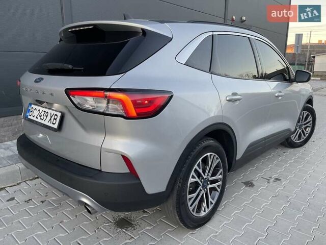 Серый Форд Эскейп, объемом двигателя 1.5 л и пробегом 115 тыс. км за 15500 $, фото 13 на Automoto.ua