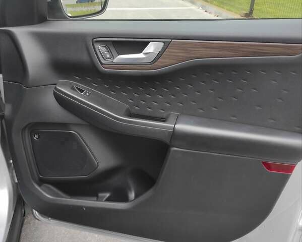 Форд Эскейп 2020 в Киеве на Automoto.ua Серый Форд Эскейп, объемом двигателя 2 л и пробегом 83 тыс. км за 20500 $, фото 19 на Automoto.ua