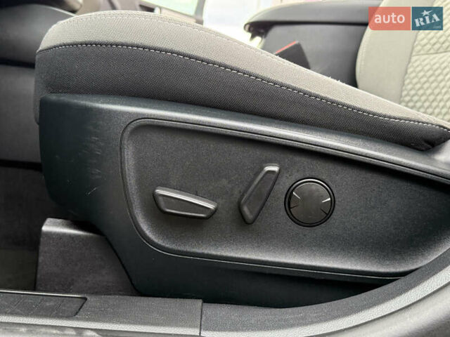 Серый Форд Эскейп, объемом двигателя 1.5 л и пробегом 166 тыс. км за 14500 $, фото 34 на Automoto.ua