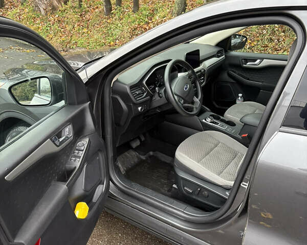 Сірий Форд Ескейп, об'ємом двигуна 1.5 л та пробігом 118 тис. км за 15900 $, фото 8 на Automoto.ua