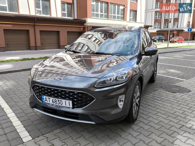 Серый Форд Эскейп, объемом двигателя 2.5 л и пробегом 196 тыс. км за 19450 $, фото 19 на Automoto.ua