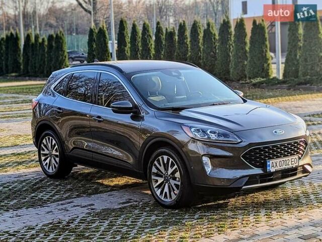 Сірий Форд Ескейп, об'ємом двигуна 2 л та пробігом 46 тис. км за 20900 $, фото 4 на Automoto.ua