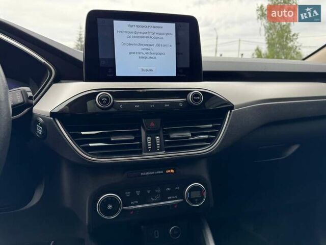 Серый Форд Эскейп, объемом двигателя 2.5 л и пробегом 117 тыс. км за 20994 $, фото 35 на Automoto.ua