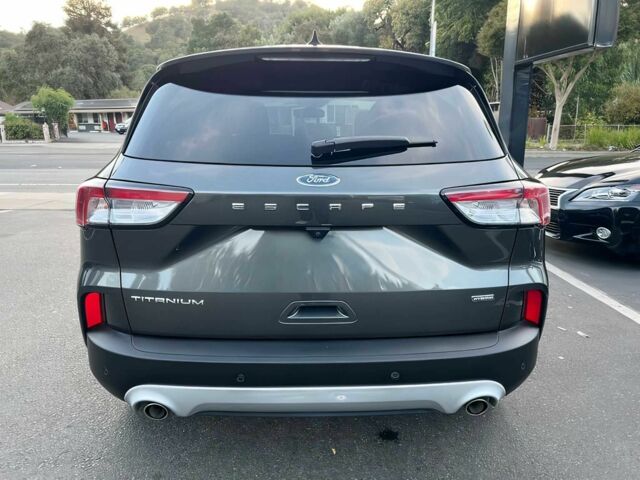 Серый Форд Эскейп, объемом двигателя 2.5 л и пробегом 43 тыс. км за 12000 $, фото 3 на Automoto.ua