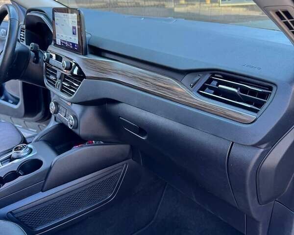 Форд Эскейп 2020 в Одессе на Automoto.ua Серый Форд Эскейп, объемом двигателя 2.5 л и пробегом 72 тыс. км за 23000 $, фото 37 на Automoto.ua