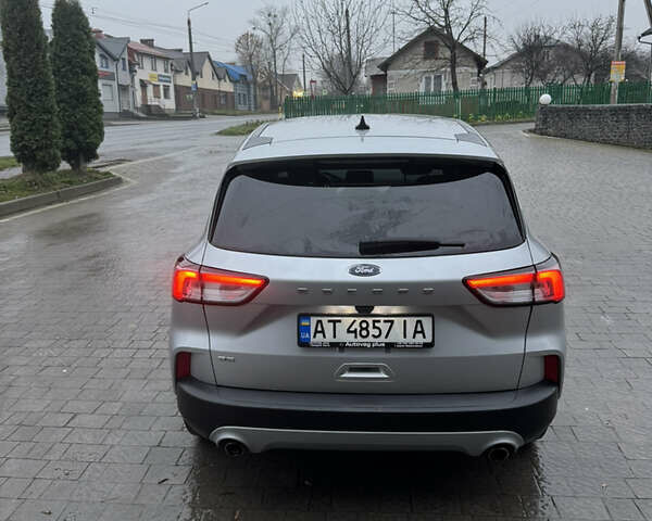 Сірий Форд Ескейп, об'ємом двигуна 1.5 л та пробігом 89 тис. км за 15850 $, фото 4 на Automoto.ua