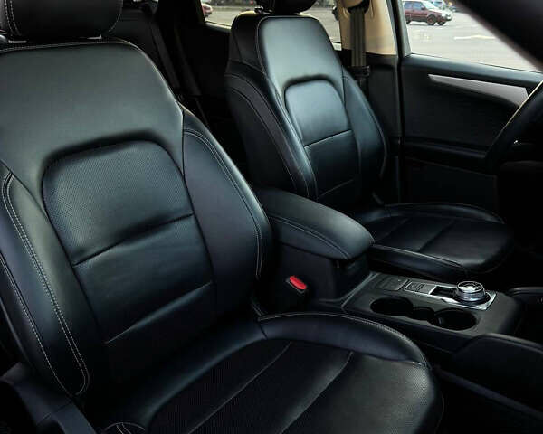 Сірий Форд Ескейп, об'ємом двигуна 2 л та пробігом 201 тис. км за 22000 $, фото 12 на Automoto.ua