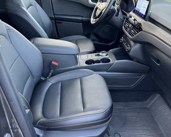 Форд Эскейп 2020 в Киеве на Automoto.ua Серый Форд Эскейп, объемом двигателя 0 л и пробегом 39 тыс. км за 22900 $, фото 24 на Automoto.ua