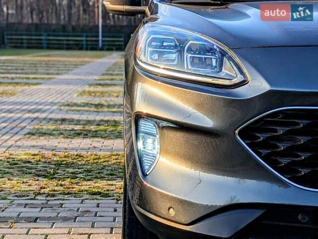 Сірий Форд Ескейп, об'ємом двигуна 2 л та пробігом 46 тис. км за 20900 $, фото 19 на Automoto.ua