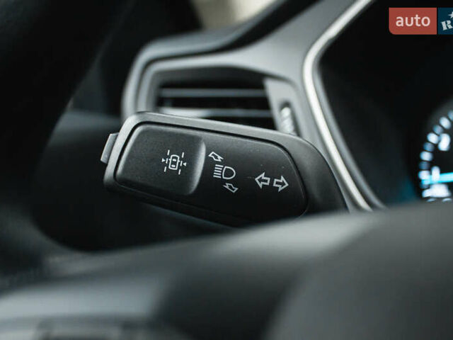 Серый Форд Эскейп, объемом двигателя 1.5 л и пробегом 49 тыс. км за 18600 $, фото 24 на Automoto.ua