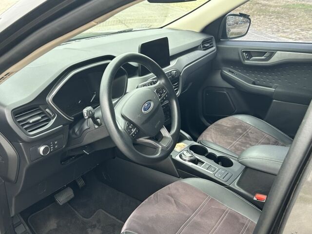 Серый Форд Эскейп, объемом двигателя 1.5 л и пробегом 52 тыс. км за 10999 $, фото 10 на Automoto.ua