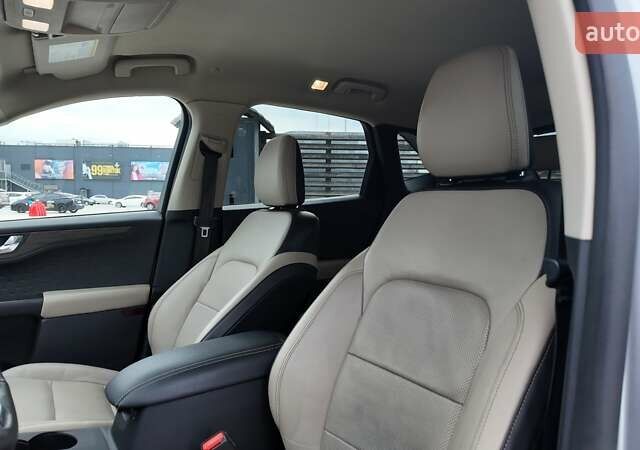 Форд Эскейп 2020 в Киеве на Automoto.ua Серый Форд Эскейп, объемом двигателя 2.5 л и пробегом 104 тыс. км за 21490 $, фото 20 на Automoto.ua