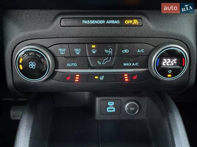 Серый Форд Эскейп, объемом двигателя 1.5 л и пробегом 115 тыс. км за 15500 $, фото 54 на Automoto.ua