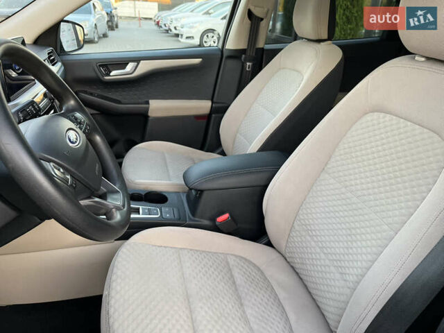 Серый Форд Эскейп, объемом двигателя 1.5 л и пробегом 158 тыс. км за 15750 $, фото 11 на Automoto.ua