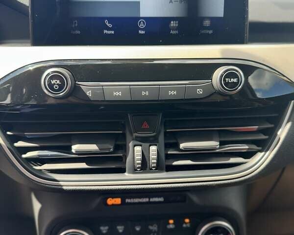 Серый Форд Эскейп, объемом двигателя 1.5 л и пробегом 41 тыс. км за 19900 $, фото 7 на Automoto.ua