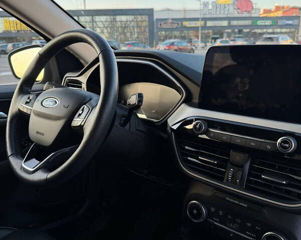 Сірий Форд Ескейп, об'ємом двигуна 2 л та пробігом 201 тис. км за 22000 $, фото 11 на Automoto.ua