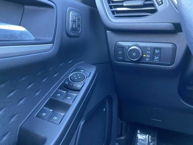 Сірий Форд Ескейп, об'ємом двигуна 1.5 л та пробігом 38 тис. км за 12400 $, фото 8 на Automoto.ua