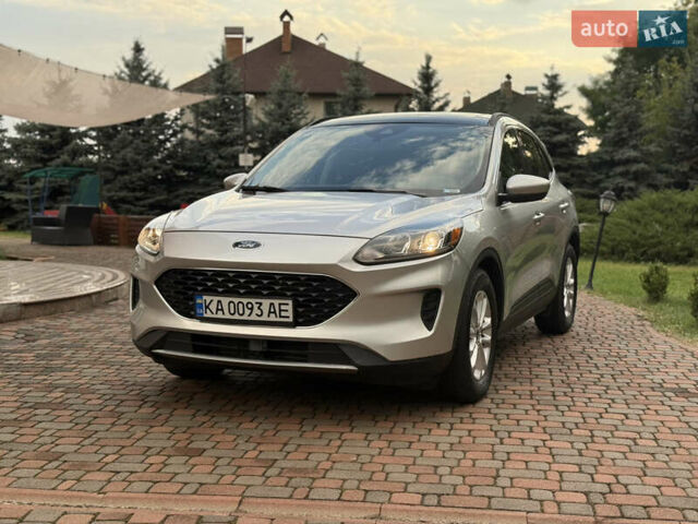 Сірий Форд Ескейп, об'ємом двигуна 1.5 л та пробігом 105 тис. км за 16999 $, фото 8 на Automoto.ua