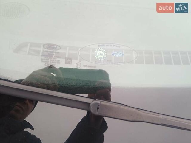 Серый Форд Эскейп, объемом двигателя 1.5 л и пробегом 10 тыс. км за 18500 $, фото 4 на Automoto.ua