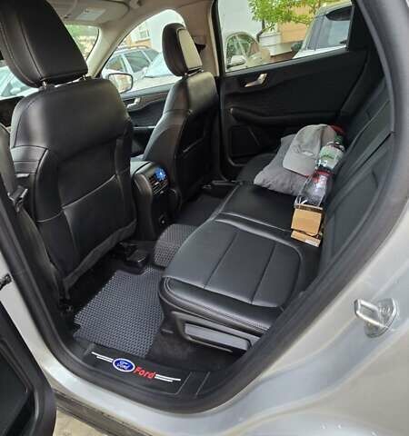 Серый Форд Эскейп, объемом двигателя 2 л и пробегом 40 тыс. км за 19200 $, фото 8 на Automoto.ua