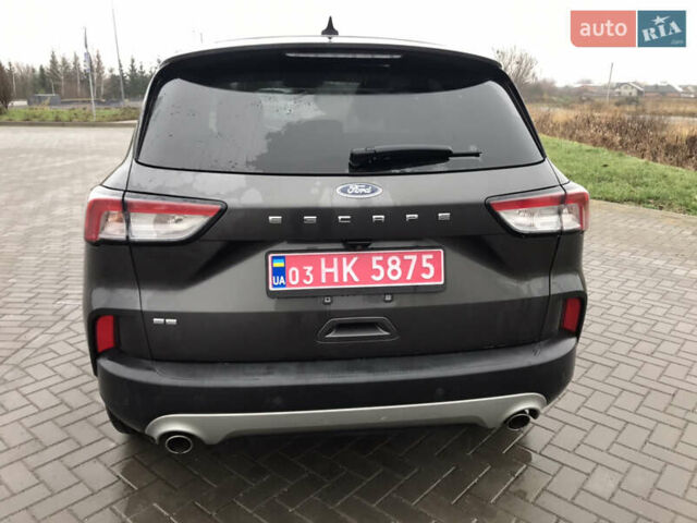 Серый Форд Эскейп, объемом двигателя 2.5 л и пробегом 229 тыс. км за 16800 $, фото 5 на Automoto.ua