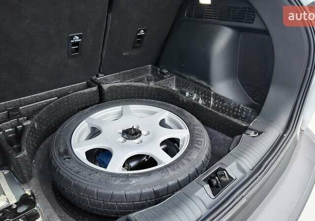 Форд Эскейп 2020 в Киеве на Automoto.ua Серый Форд Эскейп, объемом двигателя 2.5 л и пробегом 104 тыс. км за 21490 $, фото 13 на Automoto.ua