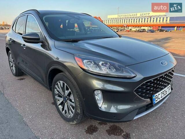 Серый Форд Эскейп, объемом двигателя 2 л и пробегом 49 тыс. км за 18250 $, фото 6 на Automoto.ua