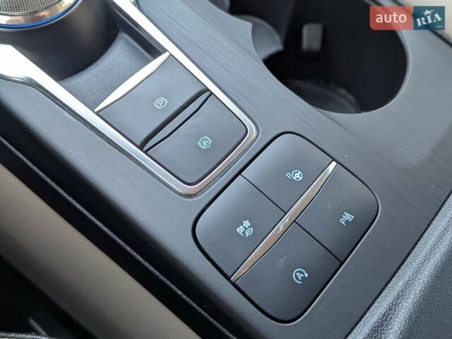 Сірий Форд Ескейп, об'ємом двигуна 2 л та пробігом 46 тис. км за 20900 $, фото 41 на Automoto.ua