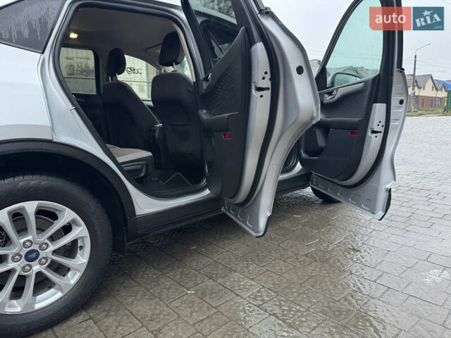Сірий Форд Ескейп, об'ємом двигуна 1.5 л та пробігом 89 тис. км за 15850 $, фото 13 на Automoto.ua