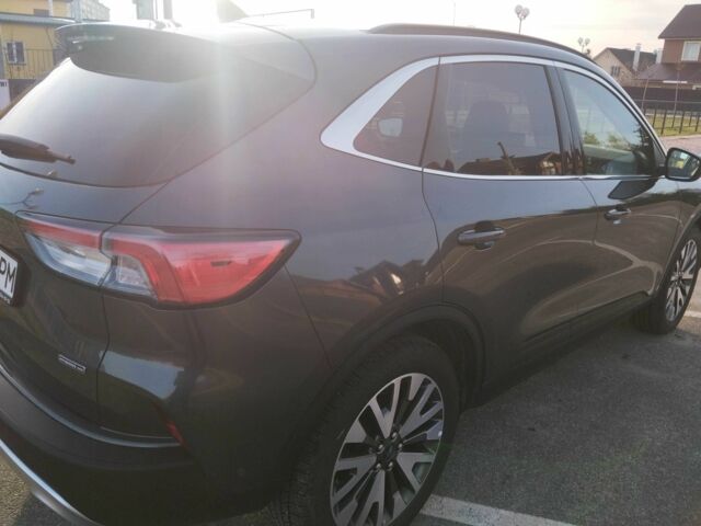 Серый Форд Эскейп, объемом двигателя 2.5 л и пробегом 94 тыс. км за 28500 $, фото 2 на Automoto.ua