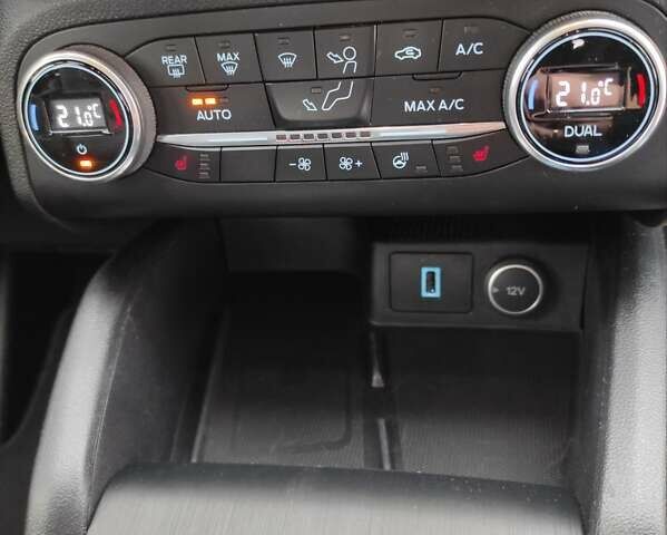 Форд Эскейп 2020 в Киеве на Automoto.ua Серый Форд Эскейп, объемом двигателя 2 л и пробегом 83 тыс. км за 20500 $, фото 34 на Automoto.ua