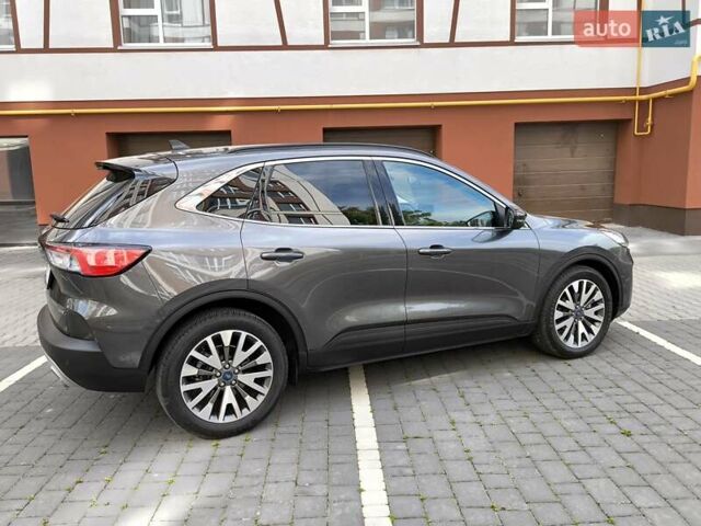 Серый Форд Эскейп, объемом двигателя 2.5 л и пробегом 196 тыс. км за 19950 $, фото 9 на Automoto.ua