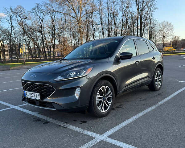 Сірий Форд Ескейп, об'ємом двигуна 2 л та пробігом 201 тис. км за 22000 $, фото 26 на Automoto.ua