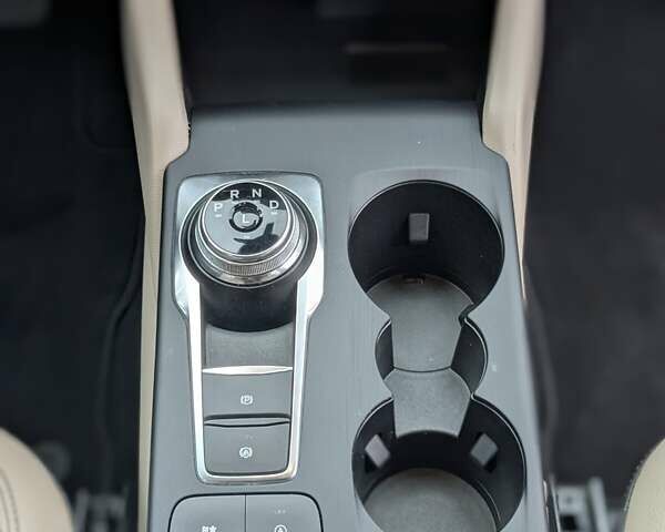 Форд Ескейп 2020 у Вінниці на Automoto.ua Сірий Форд Ескейп, об'ємом двигуна 1.5 л та пробігом 67 тис. км за 18500 $, фото 26 на Automoto.ua