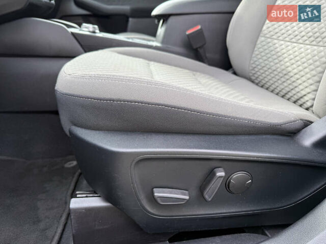 Форд Эскейп 2020 в Киеве на Automoto.ua Серый Форд Эскейп, объемом двигателя 1.5 л и пробегом 124 тыс. км за 14950 $, фото 22 на Automoto.ua