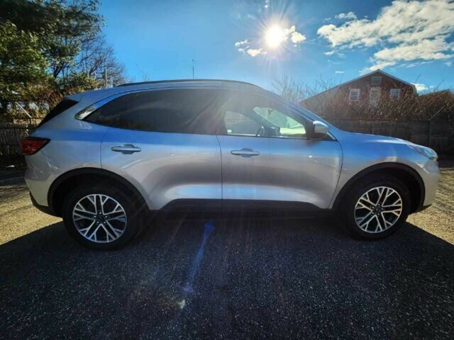 Сірий Форд Ескейп, об'ємом двигуна 1.5 л та пробігом 38 тис. км за 12400 $, фото 5 на Automoto.ua