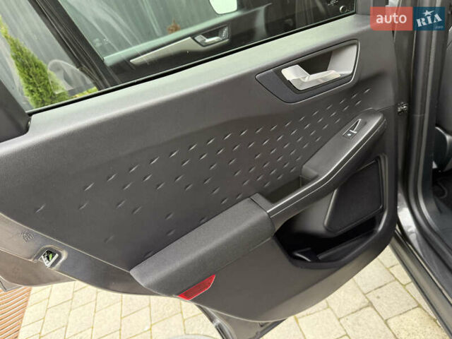 Серый Форд Эскейп, объемом двигателя 1.5 л и пробегом 166 тыс. км за 14500 $, фото 60 на Automoto.ua