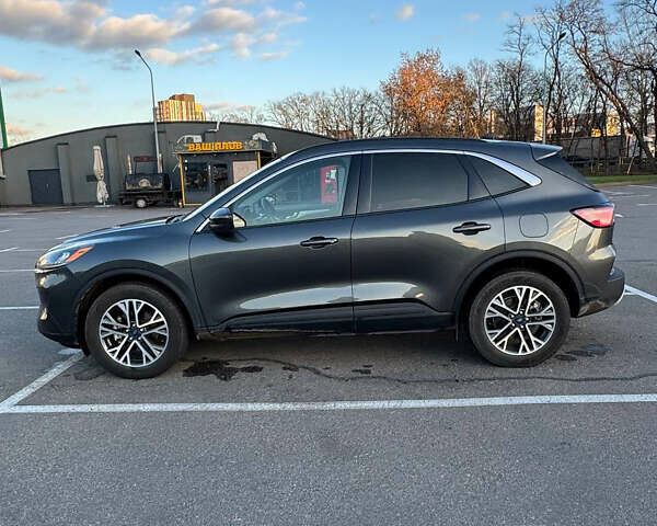 Сірий Форд Ескейп, об'ємом двигуна 2 л та пробігом 201 тис. км за 22000 $, фото 2 на Automoto.ua