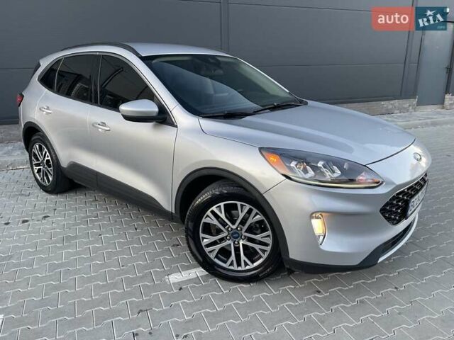 Серый Форд Эскейп, объемом двигателя 1.5 л и пробегом 115 тыс. км за 15500 $, фото 22 на Automoto.ua