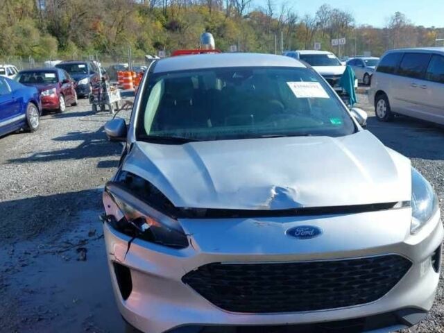 Серый Форд Эскейп, объемом двигателя 1.5 л и пробегом 64 тыс. км за 10500 $, фото 9 на Automoto.ua