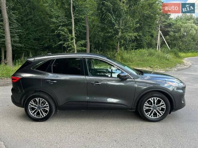 Форд Эскейп 2020 в Луцке на Automoto.ua Серый Форд Эскейп, объемом двигателя 0 л и пробегом 185 тыс. км за 14700 $, фото 6 на Automoto.ua