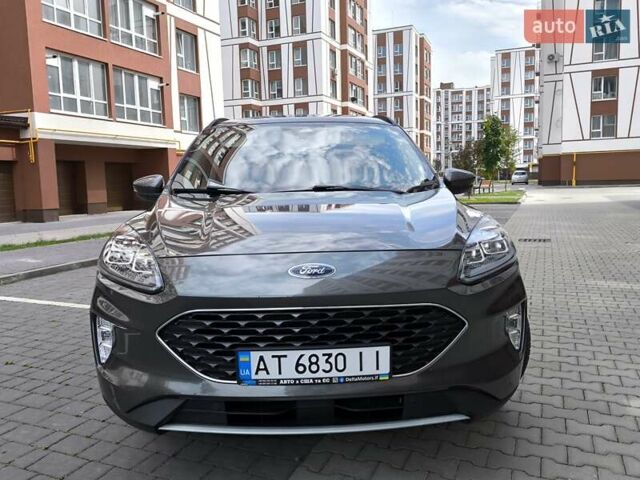 Серый Форд Эскейп, объемом двигателя 2.5 л и пробегом 196 тыс. км за 19450 $, фото 1 на Automoto.ua