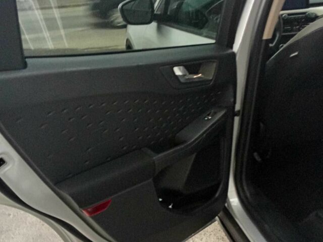 Серый Форд Эскейп, объемом двигателя 1.5 л и пробегом 109 тыс. км за 16500 $, фото 16 на Automoto.ua