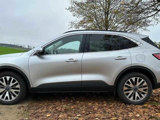 Серый Форд Эскейп, объемом двигателя 2 л и пробегом 39 тыс. км за 11000 $, фото 2 на Automoto.ua