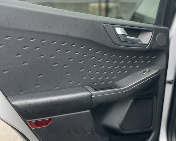 Сірий Форд Ескейп, об'ємом двигуна 2.49 л та пробігом 94 тис. км за 20500 $, фото 25 на Automoto.ua