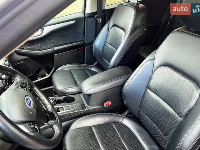 Форд Эскейп 2020 в Киеве на Automoto.ua Серый Форд Эскейп, объемом двигателя 2 л и пробегом 62 тыс. км за 17900 $, фото 6 на Automoto.ua