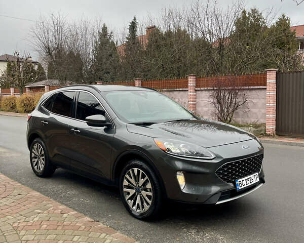 Серый Форд Эскейп, объемом двигателя 2 л и пробегом 51 тыс. км за 18999 $, фото 2 на Automoto.ua