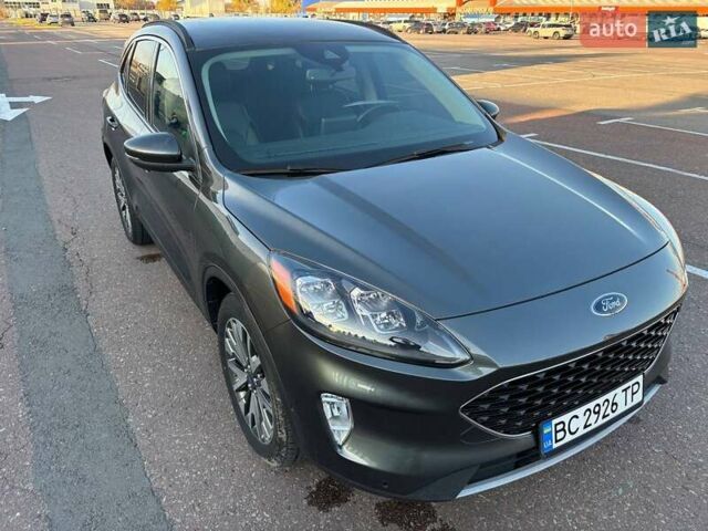 Серый Форд Эскейп, объемом двигателя 2 л и пробегом 49 тыс. км за 18250 $, фото 5 на Automoto.ua