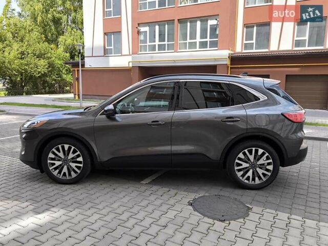 Серый Форд Эскейп, объемом двигателя 2.5 л и пробегом 196 тыс. км за 19450 $, фото 16 на Automoto.ua