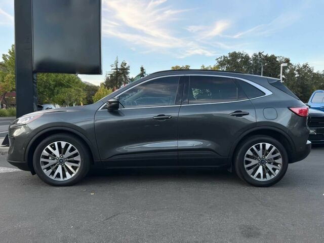 Серый Форд Эскейп, объемом двигателя 2.5 л и пробегом 43 тыс. км за 12000 $, фото 1 на Automoto.ua